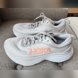 HOKA Bondi 8